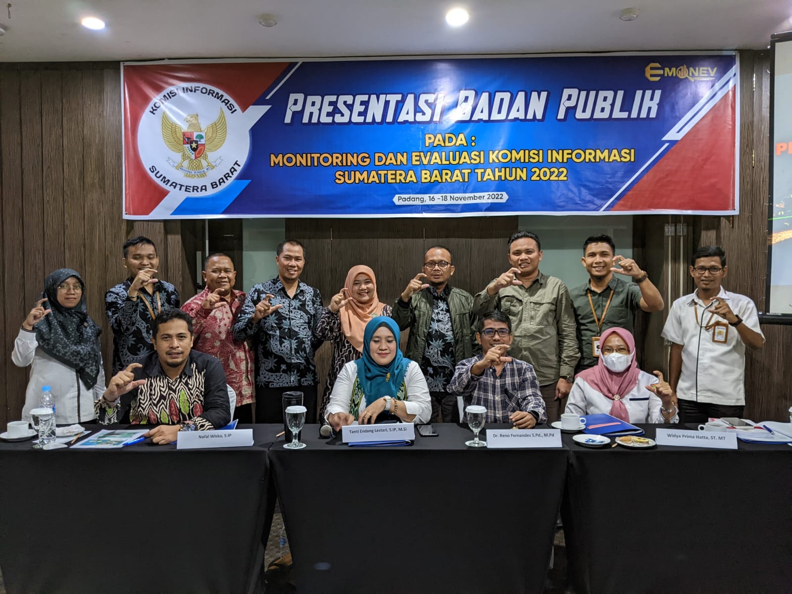 Bawaslu Pessel Paparkan Keterbukaan Informasi Publik di Hadapan Panelis