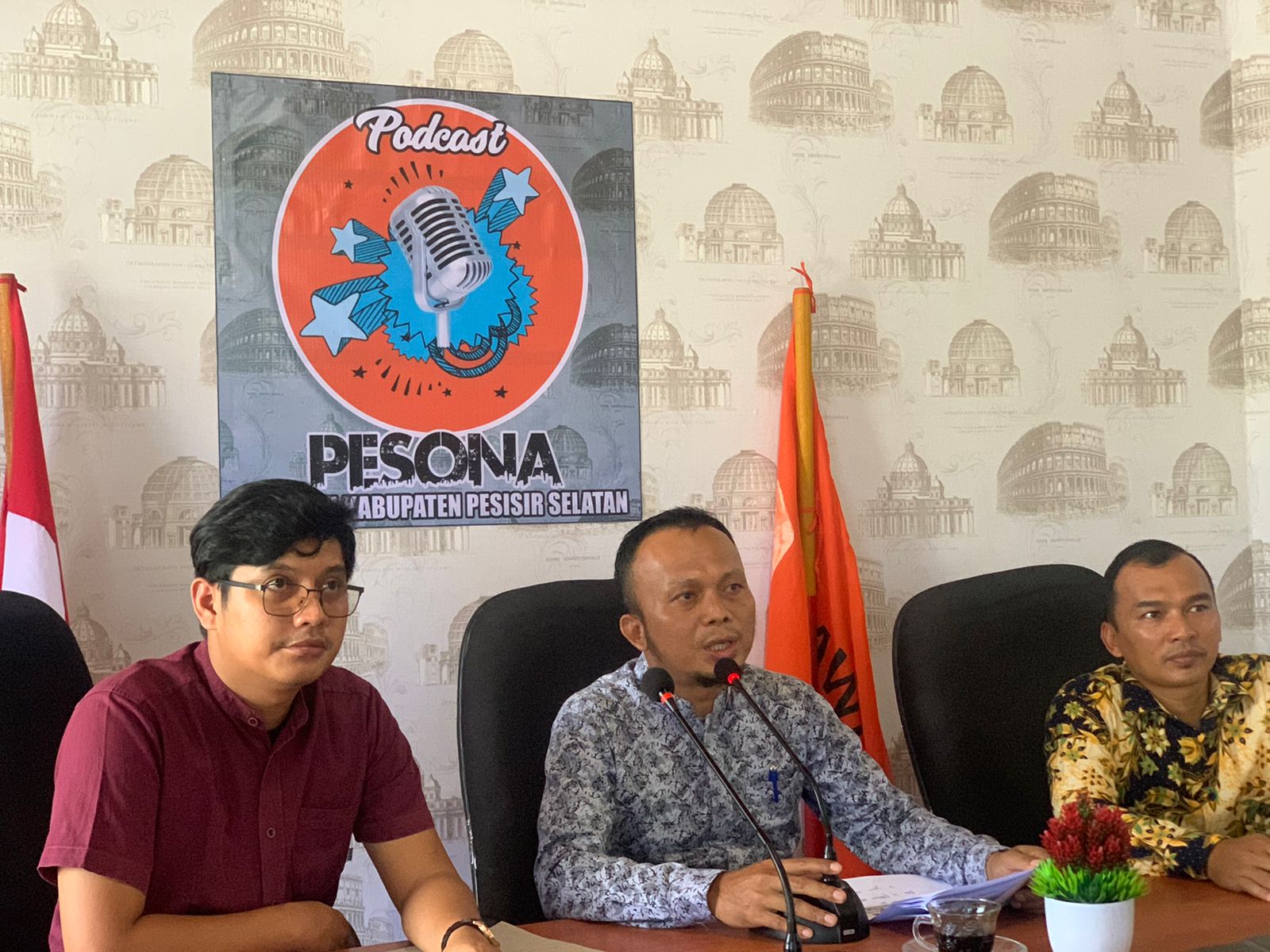 Bawaslu Pesisir Selatan Melaksanakan Sosialisasi Pengawasan Partisipatif Pada Pemilih Pemula Dan OKP
