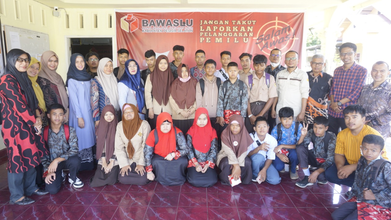 Libatkan Disabilitas Dalam Pengawasan Partisipatif, Bawaslu Pessel Laksanakan Rakor Bersama SLB