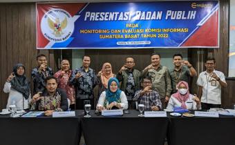 Bawaslu Pessel Paparkan Keterbukaan Informasi Publik di Hadapan Panelis