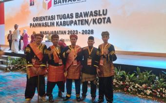 Anggota Bawaslu Pessel Periode 2023-2028, Dilantik Afriki Musmaidi, Dipercaya Jadi Ketua